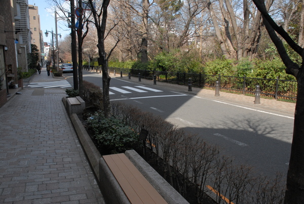 往三鷹美術館的路上