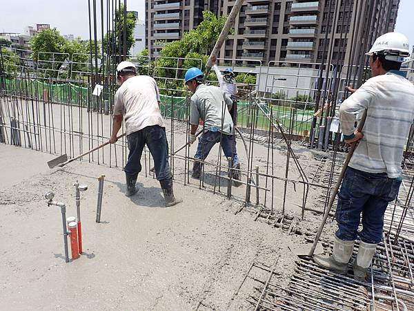 亞東預拌混凝土-京城建設-建築安全履歷認證-2FL混凝土澆置 (9).JPG