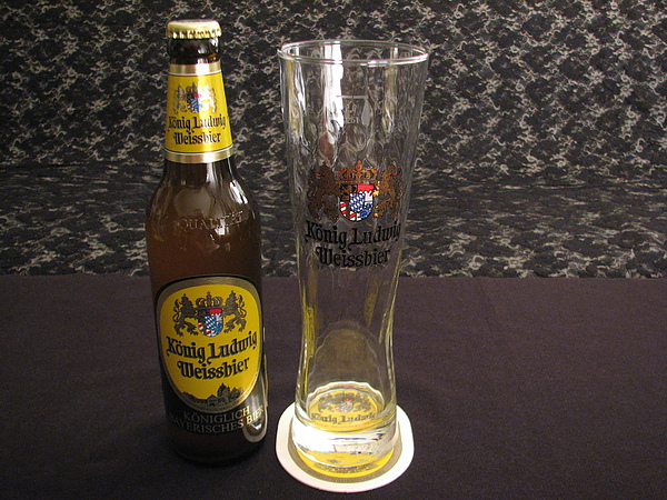 國王路德威啤酒(Konig Ludwig Weissbier)與同款啤酒杯(500ml)