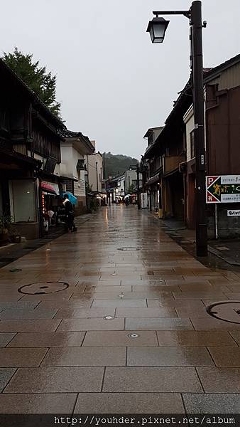 20171029_雨中的東茶屋街。.jpg