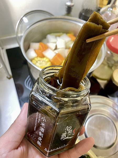 花蓮必買伴手禮【洄瀾醬人】花蓮剝皮辣椒推薦品牌》小米酒剝皮辣