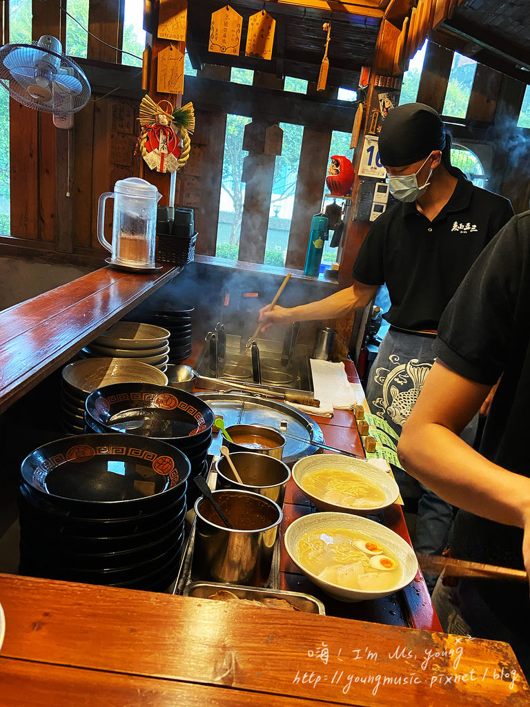 An S愛旅遊 南投草屯景點 老字號的方愫馨麻糬 麵包店也開研究社 還有晚來可能吃不到的麵五三拉麵店 文藝吃貨夫妻續訪篇 An S愛旅遊 南投草屯景點 老字號的方愫馨麻糬 麵包店也開研究社 還有晚來可能吃不到的麵五三拉麵店 文藝吃貨夫妻續訪篇