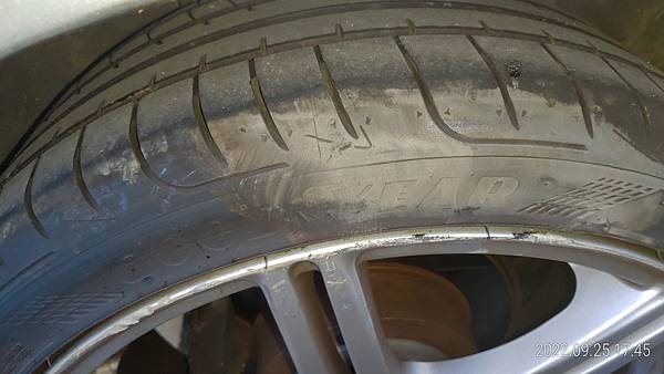 VIOS 換輪胎 Goodyear Eagle F1 Asy