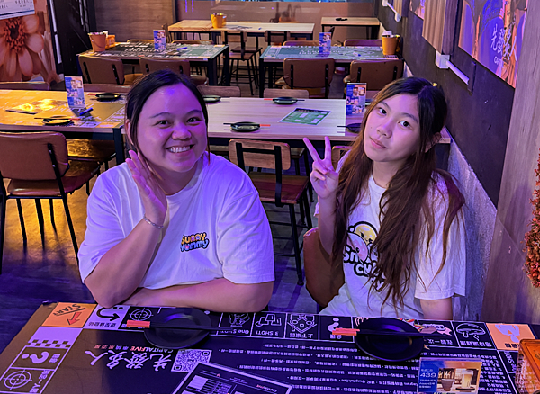 先發炙人店內環境