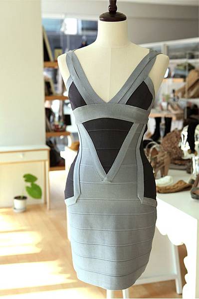 Elastic bandage_Body line dress3.jpg