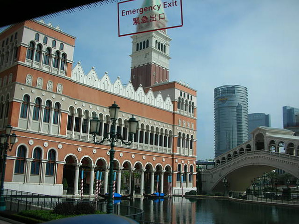2-5.jpg 2-5.jpg