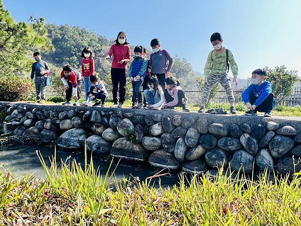 跟著國語課本遠足趣-老農的努力與夢想-(稻鴨庄)(4下國語文