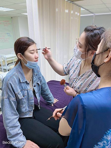 紋繡教學環境_201130_2.jpg 紋繡教學環境_201130_2.jpg