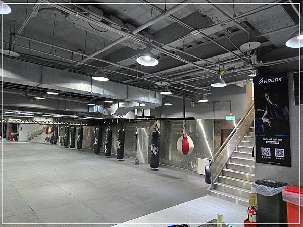 [參訪踢拳] 台灣妖精／踢拳女王王靖蓉的超人拳 (ＴＭＭＡ內