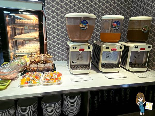 桃園 竟然有49元就可以吃牛排?!饗厚牛排桃園店打造超值