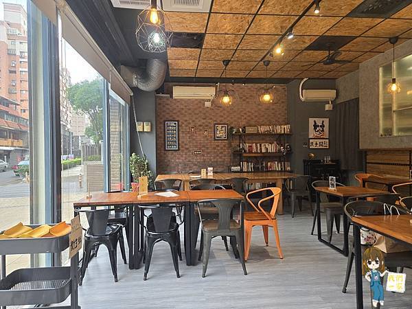 桃園中壢  落地玻璃窗迎接滿滿陽光，穀沐尼讓你在光影中品味豐