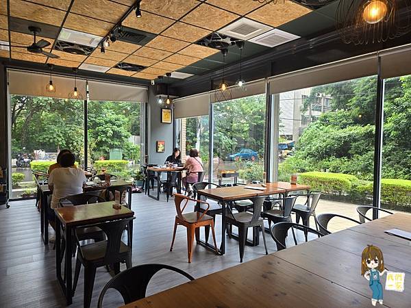 桃園中壢  落地玻璃窗迎接滿滿陽光，穀沐尼讓你在光影中品味豐