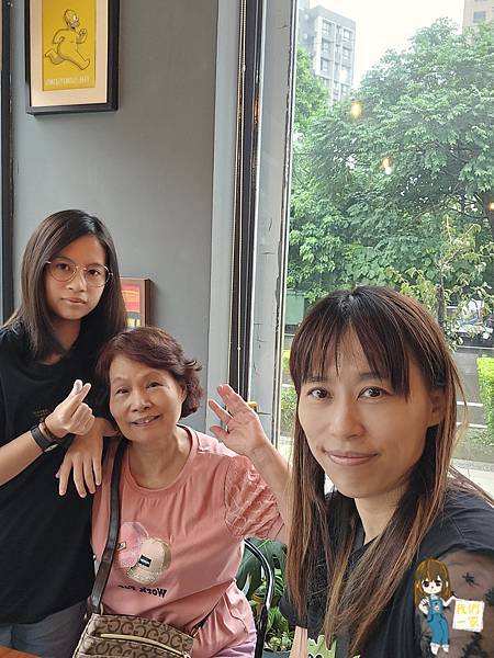 桃園中壢  落地玻璃窗迎接滿滿陽光，穀沐尼讓你在光影中品味豐