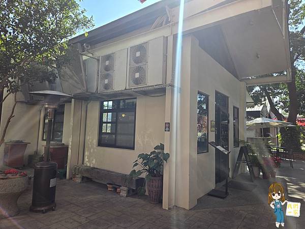 桃園平鎮 隱藏在教堂裡的美食秘境!龍岡「癮食聖堂」帶你品味 桃園平鎮 隱藏在教堂裡的美食秘境!龍岡「癮食聖堂」帶你品味