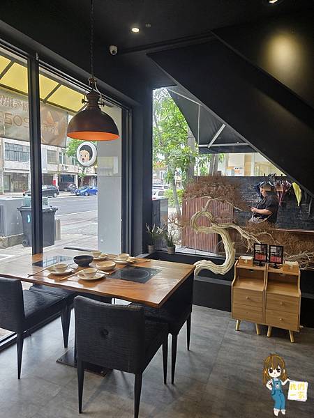 桃園中壢福叄鍋物:從木質門面走進肉與甜點的雙重盛宴 極黑豚 桃園中壢福叄鍋物:從木質門面走進肉與甜點的雙重盛宴 極黑豚