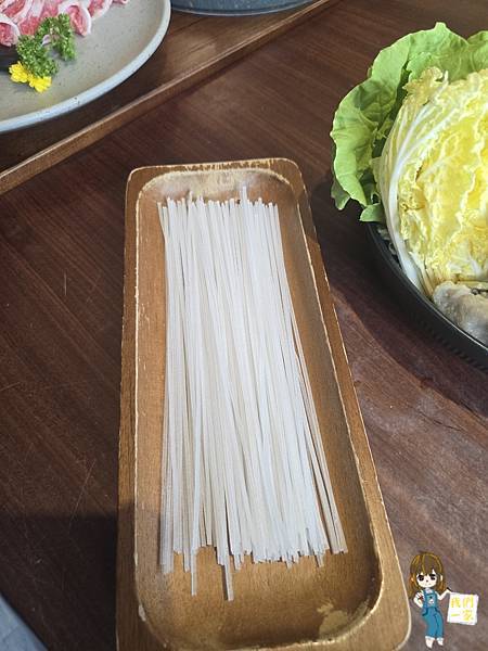 桃園中壢福叄鍋物:從木質門面走進肉與甜點的雙重盛宴 極黑豚 桃園中壢福叄鍋物:從木質門面走進肉與甜點的雙重盛宴 極黑豚