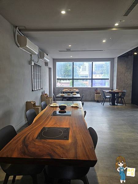 桃園中壢福叄鍋物:從木質門面走進肉與甜點的雙重盛宴 極黑豚 桃園中壢福叄鍋物:從木質門面走進肉與甜點的雙重盛宴 極黑豚