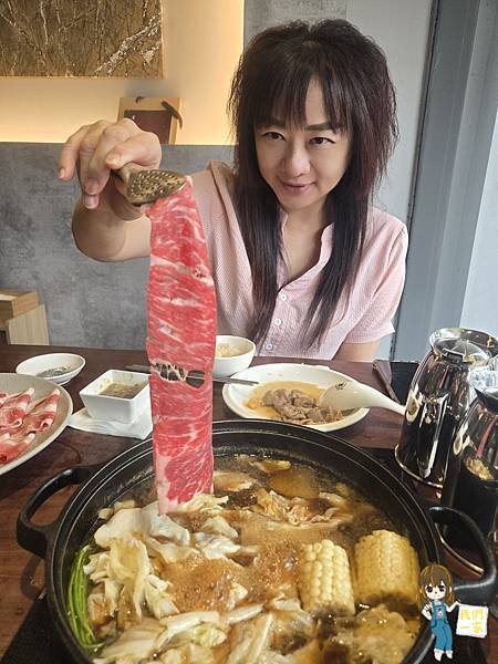 桃園中壢福叄鍋物:從木質門面走進肉與甜點的雙重盛宴 極黑豚 桃園中壢福叄鍋物:從木質門面走進肉與甜點的雙重盛宴 極黑豚