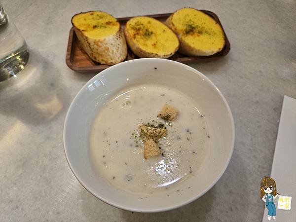 中壢隱藏版小庭園餐廳,綠意與藝術交織的美食饗宴/沃德先生烘焙 中壢隱藏版小庭園餐廳,綠意與藝術交織的美食饗宴/沃德先生烘焙