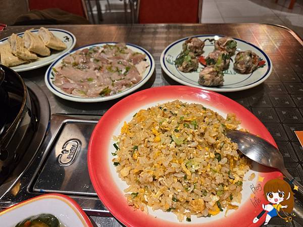 桃園中壢 食霸鮮切雞火鍋-- 火鍋界的溫柔暴擊,一鍋就懂什 桃園中壢 食霸鮮切雞火鍋-- 火鍋界的溫柔暴擊,一鍋就懂什