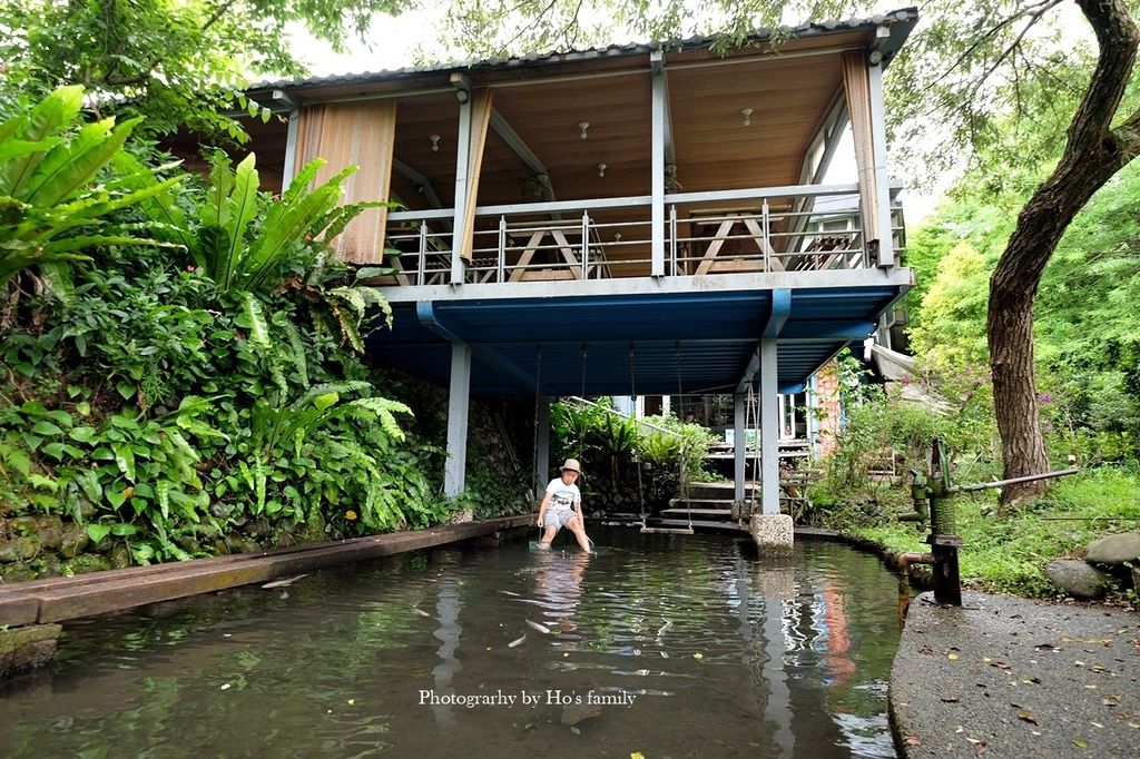 宜蘭親子景點 花泉有機休閒農場 超涼感 沁涼湧泉水上鞦韆玩水 撈魚觀生態 玩幫浦 純真農村系自然玩法 1 1 3 玩學樂生活