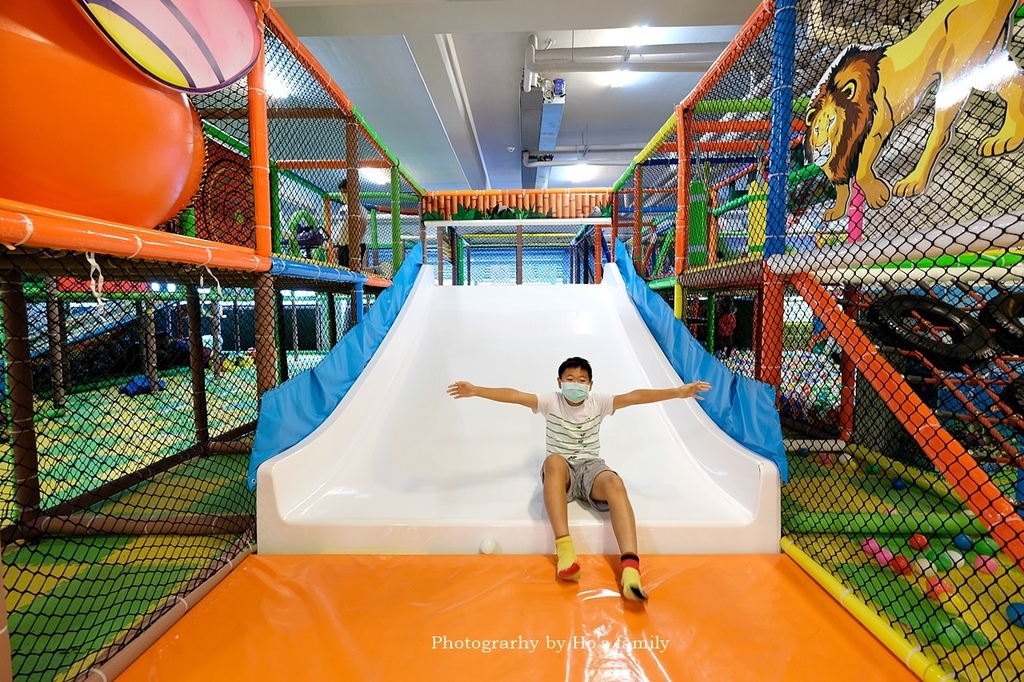 【宜蘭綺麗觀光園區】觀光工廠進化室內親子樂園！餵梅花鹿、卡丁車，宜蘭雨天景點22.JPG