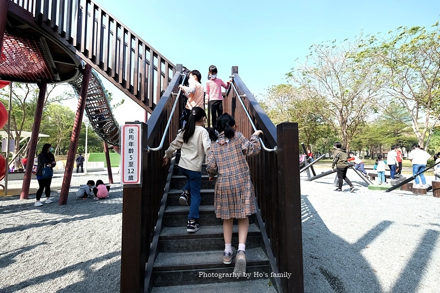 高雄特色公園》凹子底森林公園共融遊戲場8.JPG