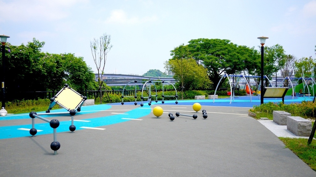 新店特色公園》新店陽光運動公園2022陽光綠洲兒童遊戲場免費玩水玩沙野餐9.jpg