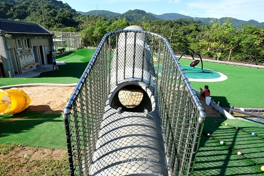 基隆親子景點》暖暖運動公園特色公園兒童遊戲場13.JPG