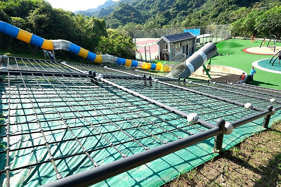 基隆親子景點》暖暖運動公園特色公園兒童遊戲場23.JPG