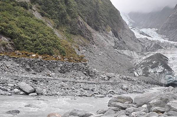 DSC_0932冰河與山景.JPG