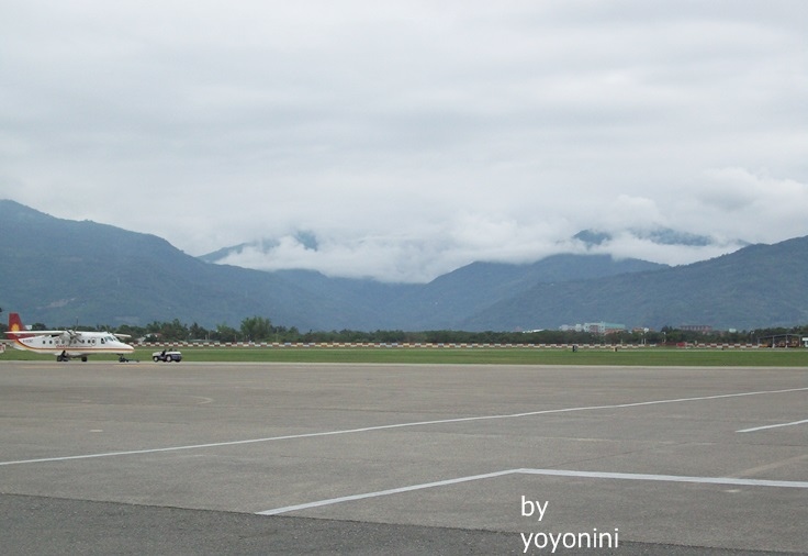 100_2395搭機前先拍美美雲海.JPG