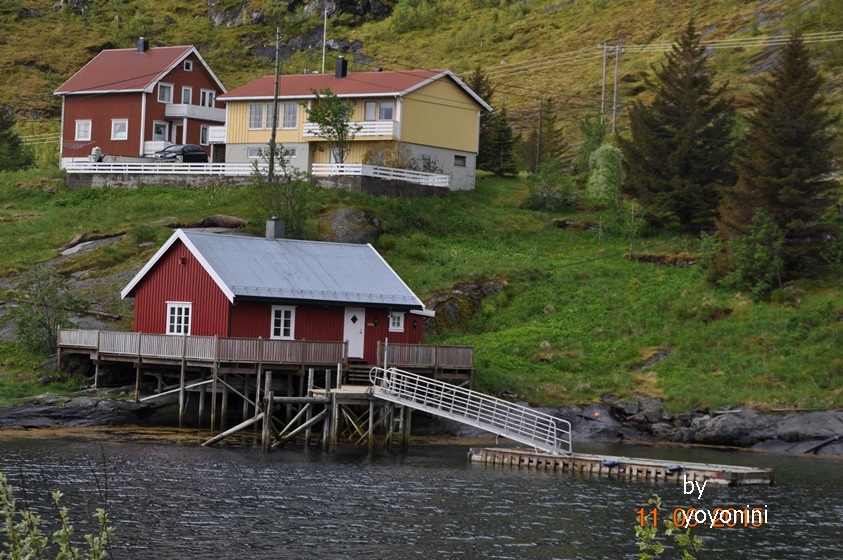 DSC_0400還有黃色的住屋.JPG