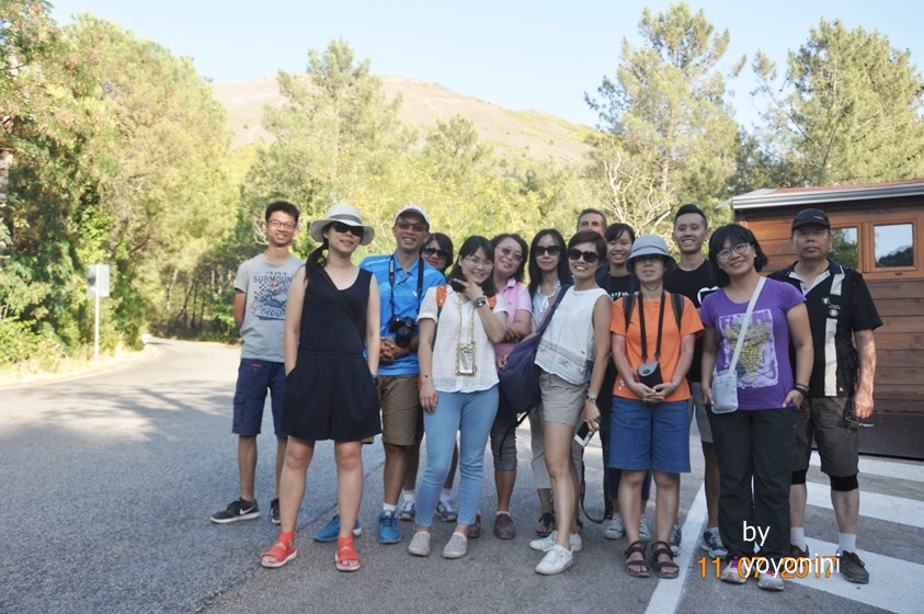 DSC_0158維蘇威火山下合影.JPG