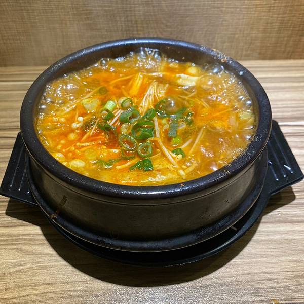 淡水 韓鍋鍋 淡水高CP值、平價韓式料理 豬肉豆腐鍋推薦必吃