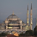 Sultan_Ahmed_Mosque-Blue_Mosque-at_dusk.jpg