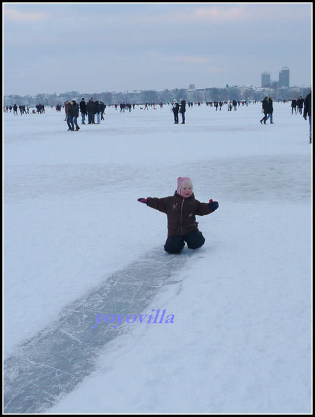 德國 漢堡 結冰的阿爾斯特湖 Alster Lake in Winter, Hamburg, Germany