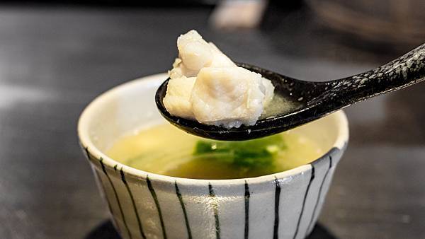 八十八丼 鮮魚味噌湯