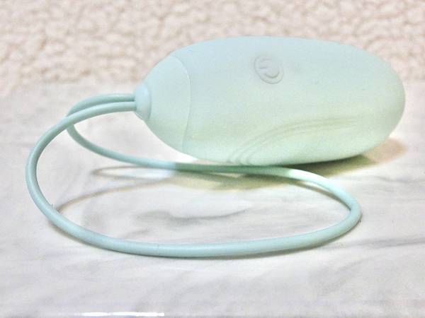 【2024情趣用品排行榜】如何挑選妳的第一支按摩棒?網友激推