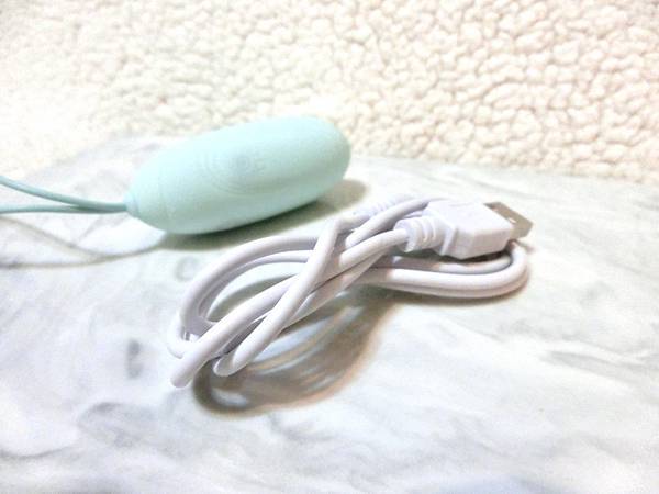 【2024情趣用品排行榜】如何挑選妳的第一支按摩棒?網友激推