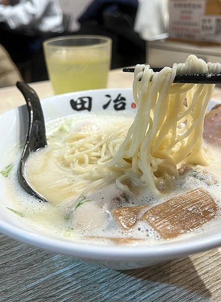 東區美食【台北食記】正宗日本拉麵~麺処田冶，日籍老闆細火慢熬