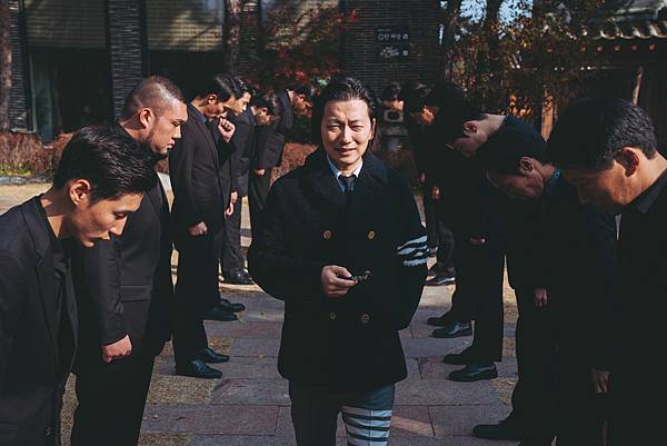 4-犯罪都市4_新聞稿照07_《請回答1988》李東輝《犯罪都市4》演壞蛋自爆第一次那麼聽導演的話?!