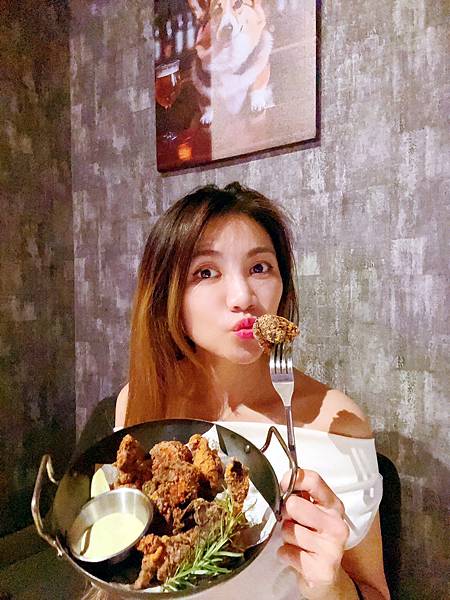 【新北美食】永和寵物友善餐廳，超可愛的杜菇餐酒館Doze G