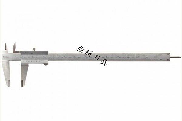 Mitutoyo-530-115-Dial-Caliper-Range-0-300mm-Resolution-0.05mm-1-600x400