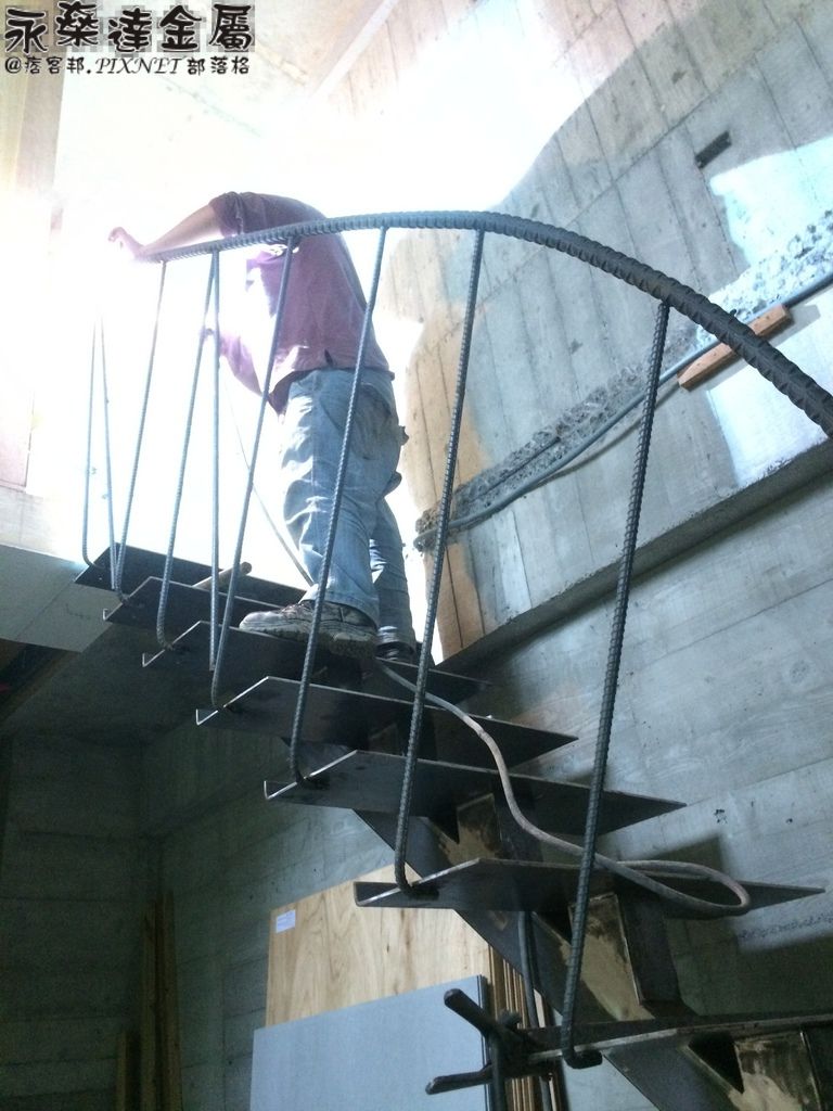 034 034