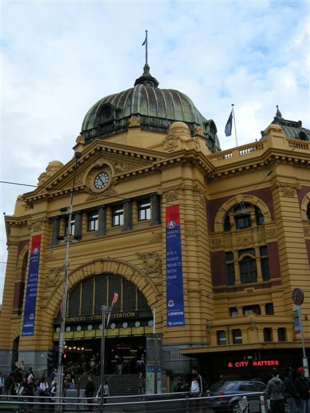 Flinders street station