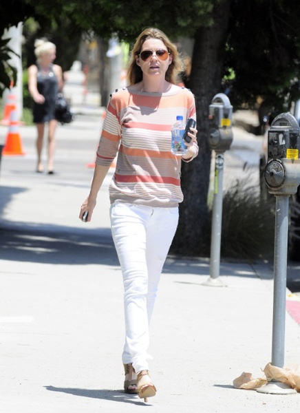 ellen-pompeo-out-without-stella-luna.jpg