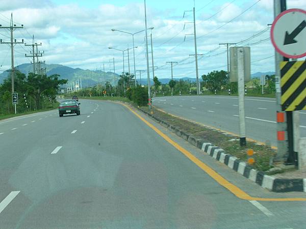 Roads in Tailand is constructed pretty well and convenient, and they are all pretty clean.