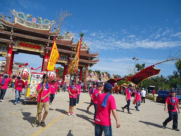 甲午年高雄市代巡堂陳乃夫人 吳府千歲 朴子千濟壇李府千歲往南鯤鯓代天府謁祖進香