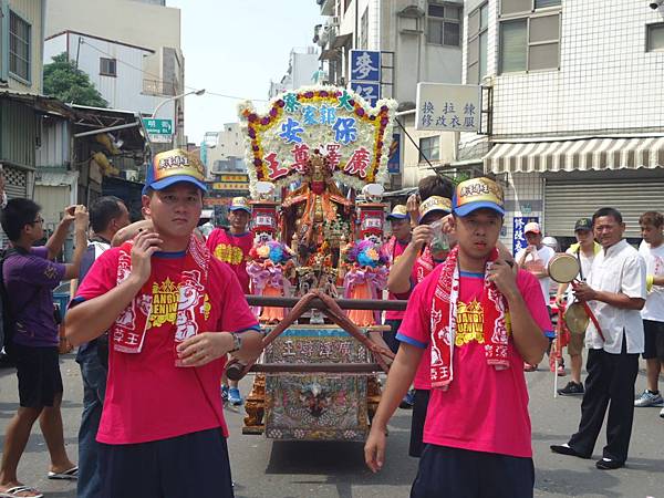 甲午年高雄大寮郭家保安廣澤尊王往台南南勢街西羅殿謁祖進香